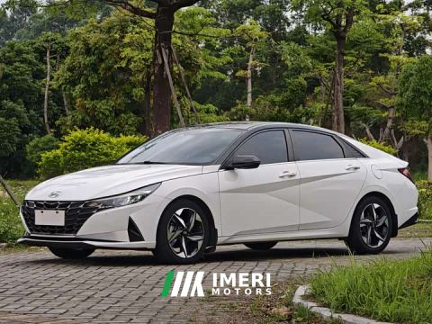 2022 Hyundai Elantra 1.5L CVT Luxury