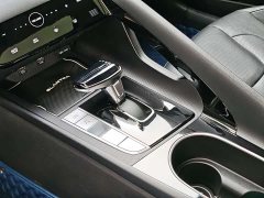 Hyundai Elantra 1.5L CVT Luxury - ფოტო 10