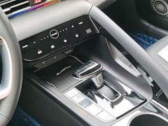 Hyundai Elantra 1.5L CVT Luxury - ფოტო 11