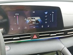 Hyundai Elantra 1.5L CVT Luxury - ფოტო 9