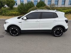 Volkswagen Touran 2023 200TSI DSG Smart Connected Edition - ფოტო 3