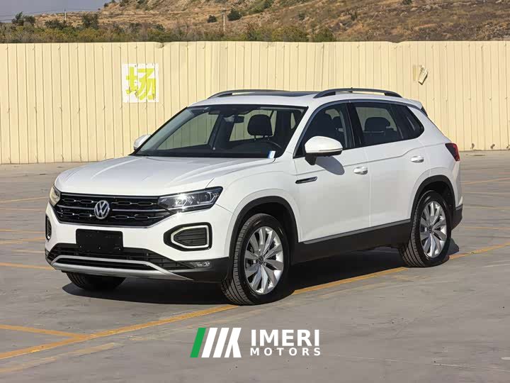 Volkswagen Taos 380TSI AWD Luxury Smart Connect Pro