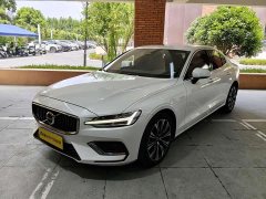 Volvo S60 B4 Smart Luxury Edition - ფოტო 1