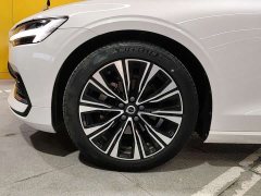 Volvo S60 B4 Smart Luxury Edition - ფოტო 15