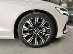 Volvo S60 B4 Smart Luxury Edition - ფოტო 17
