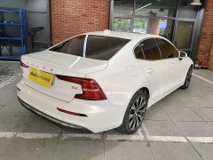 Volvo S60 B4 Smart Luxury Edition - ფოტო 4