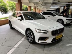 Volvo S60 B4 Smart Luxury Edition - ფოტო 6