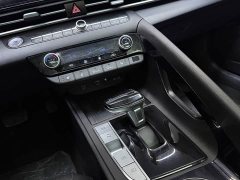 Hyundai Elantra 2023 1.5L CVT Luxury - ფოტო 11