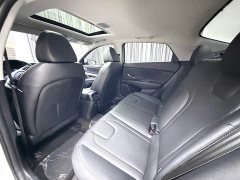 Hyundai Elantra 2023 1.5L CVT Luxury - ფოტო 6