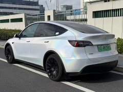 Tesla Model Y Rear-Wheel Drive - ფოტო 9