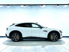 Xiaomi YU7 Four-Wheel Drive Max Edition - ფოტო 4
