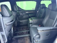 Toyota Alphard Hybrid 2.5L Premium Edition - ფოტო 19