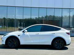 Tesla Model Y Long Range All-Wheel Drive - ფოტო 3