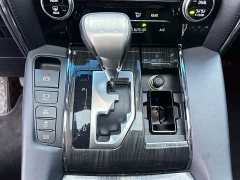 Lexus LM 2020 300h Four-Seat Royal Edition - ფოტო 16