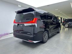 Lexus LM 2020 300h Four-Seat Royal Edition - ფოტო 2