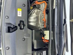 Lexus LM 2020 300h Four-Seat Royal Edition - ფოტო 8