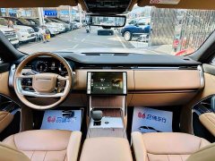 Land Rover Range Rover 3.0 L6 400PS Genesis Extended Edition - ფოტო 6