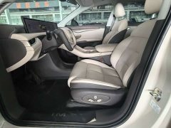 IM Motors Zhiji LS6 2025 Long Range Lingxi Intelligent Driving Edition - ფოტო 9