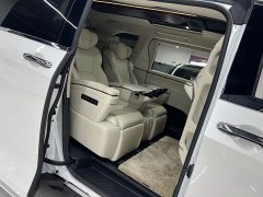 Lexus LM 2023 500h Six-Seat Premium Edition - ფოტო 14