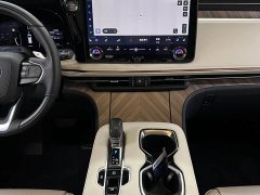 Lexus LM 2023 500h Six-Seat Premium Edition - ფოტო 18