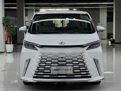 Lexus LM 2023 500h Six-Seat Premium Edition - ფოტო 2