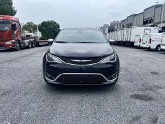 Dodge Caravan Chrysler Pacifica PHEV (Imported) 2019 3.6L Plug-in Hybrid - photo 3