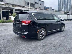 Dodge Caravan Chrysler Pacifica PHEV (Imported) 2019 3.6L Plug-in Hybrid - photo 5