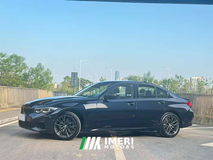BMW 3 Series 2021 330i M Sport Night Edition Package - ავტომობილი ჩინეთიდან