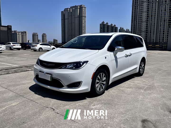 Dodge Caravan Chrysler Pacifica PHEV (Imported) 2019 3.6L Plug-in Hybrid - car from China