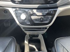 Dodge Caravan Chrysler Pacifica PHEV (Imported) 2019 3.6L Plug-in Hybrid - photo 12