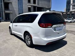 Dodge Caravan Chrysler Pacifica PHEV (Imported) 2019 3.6L Plug-in Hybrid - photo 7