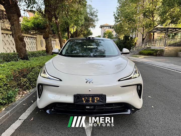 IM Motors Zhiji LS6 Max Ultra High Performance Edition