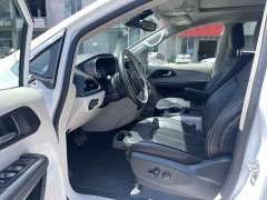 Dodge Caravan Chrysler Pacifica PHEV (Imported) 2019 3.6L Plug-in Hybrid - ფოტო 8