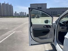 Dodge Caravan Chrysler Pacifica PHEV (Imported) 2019 3.6L Plug-in Hybrid - ფოტო 9