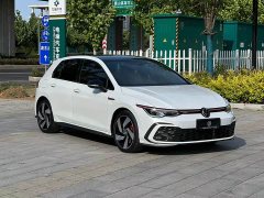 Volkswagen Golf GTI 380TSI DSG GTI - ფოტო 3