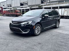 Dodge Caravan Chrysler Pacifica PHEV (Imported) 2019 3.6L Plug-in Hybrid - ფოტო 1
