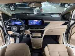 Buick GL8 New Energy Lusang Respect Edition - ფოტო 5