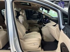 Buick GL8 New Energy Lusang Respect Edition - ფოტო 9