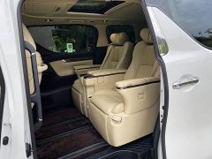Toyota Vellfire 2021 Crown Hybrid 2.5L HV Premium Edition - ფოტო 10