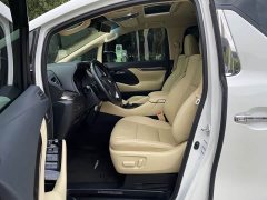Toyota Vellfire 2021 Crown Hybrid 2.5L HV Premium Edition - ფოტო 9