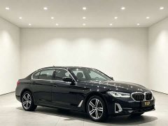 BMW 5 Series Facelift 530Li Premier Luxury Package - ფოტო 1