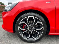 Ford Focus Hatchback EcoBoost 180 Automatic ST Line - ფოტო 12
