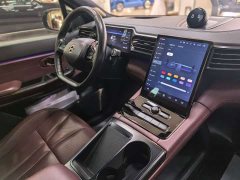 NIO ES8 100kWh Pilot Edition Six-Seater - ფოტო 6