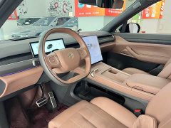 NIO ES8 75kWh Executive - ფოტო 12