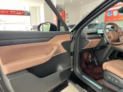 NIO ES8 75kWh Executive - ფოტო 8