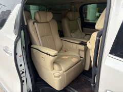 Toyota Alphard Hybrid 2.5L Premium Edition - ფოტო 10
