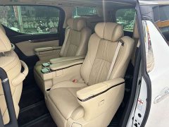 Toyota Alphard Hybrid 2.5L Premium Edition - ფოტო 7