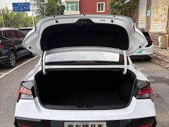 Hyundai Elantra 1.5L CVT Luxury - ფოტო 11