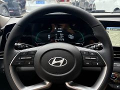Hyundai Elantra 1.5L CVT Luxury - ფოტო 12