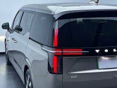 Volvo EM90 2025 Ultra Six-Seater - ფოტო 11